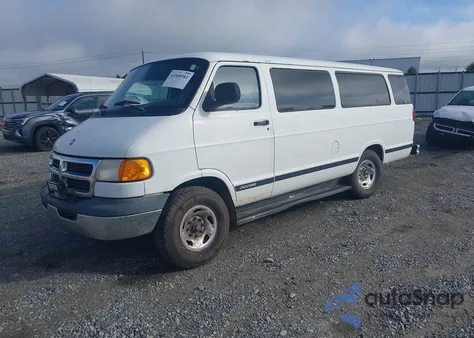 1999 Dodge Ram Wagon z USA, uszkodzony, nr VIN 2B5WB35Z6XK541889